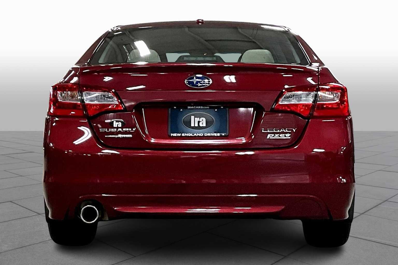 2015 Subaru Legacy 2.5i Premium photo 4