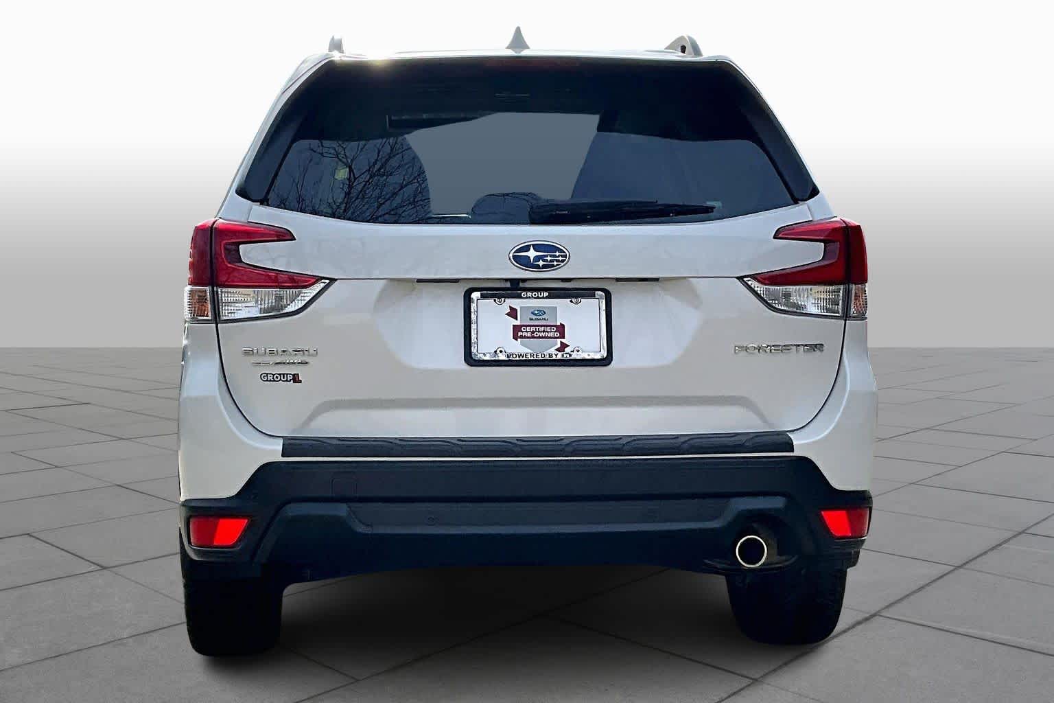 2023 Subaru Forester Limited photo 3