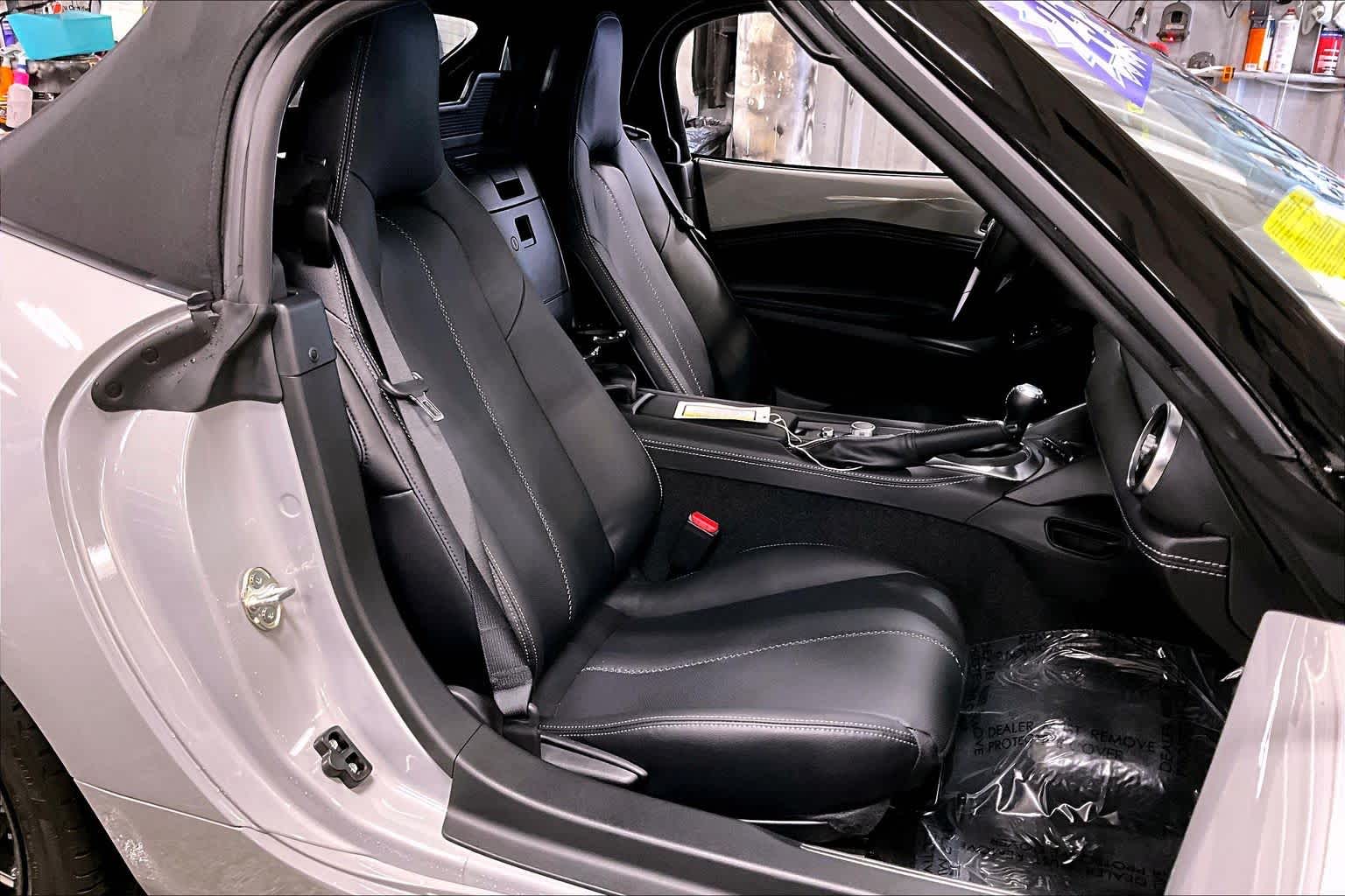 2025 Mazda MX-5 Miata Grand Touring - Photo 9