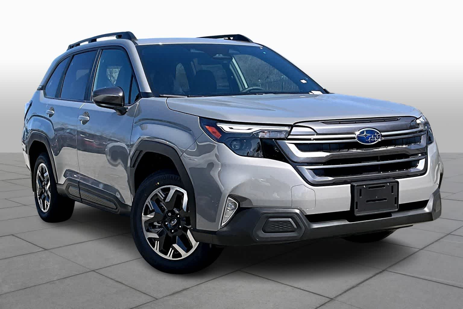 2025 Subaru Forester Premium photo 2