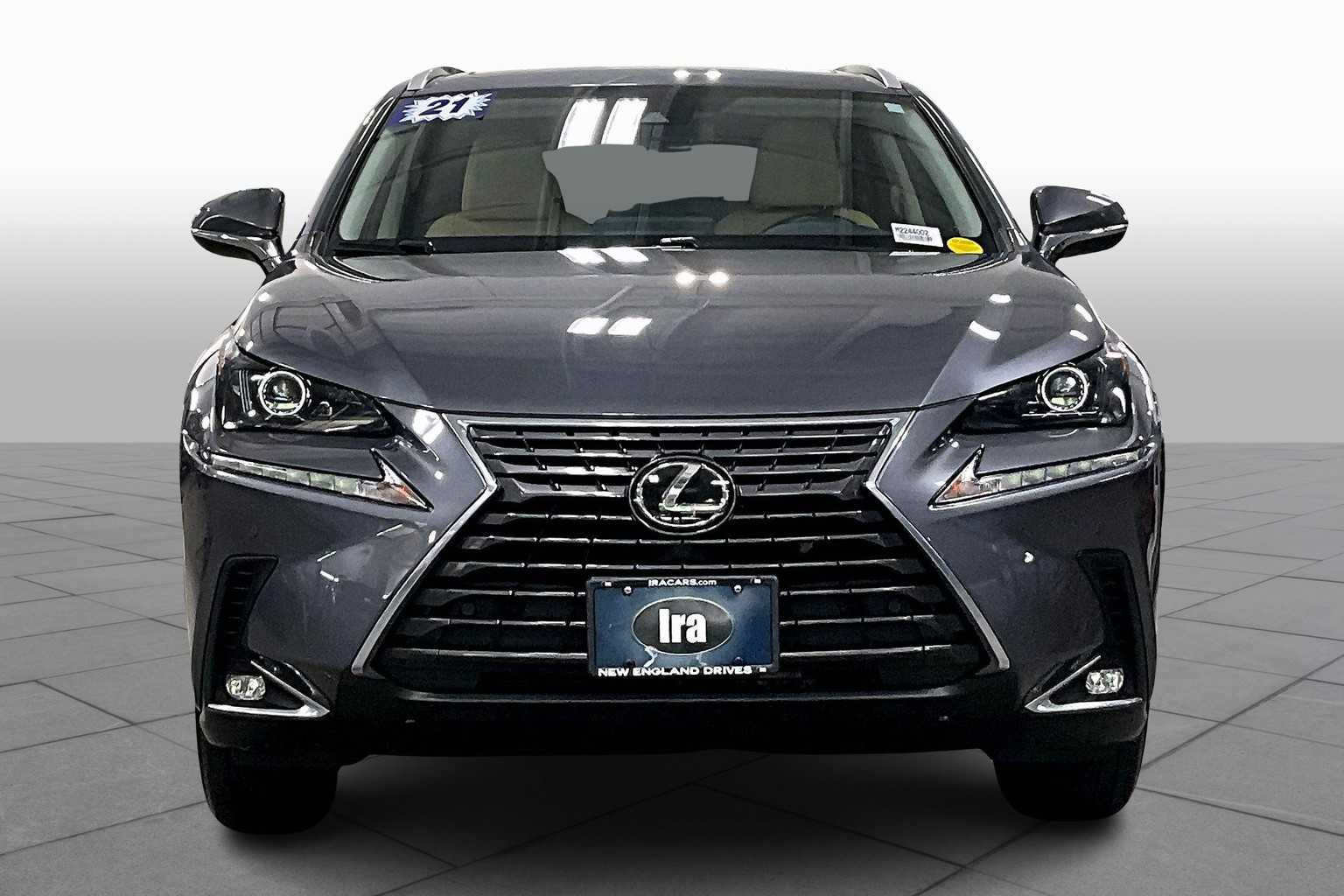 2021 Lexus NX 300 photo 3