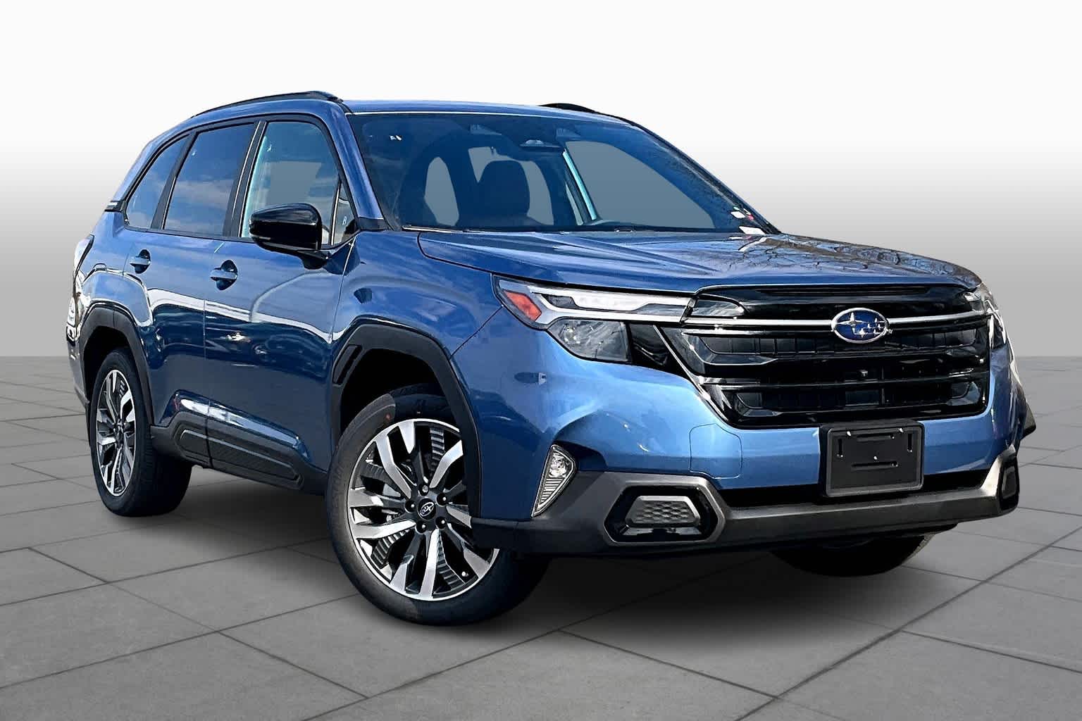 2025 Subaru Forester Touring photo 2