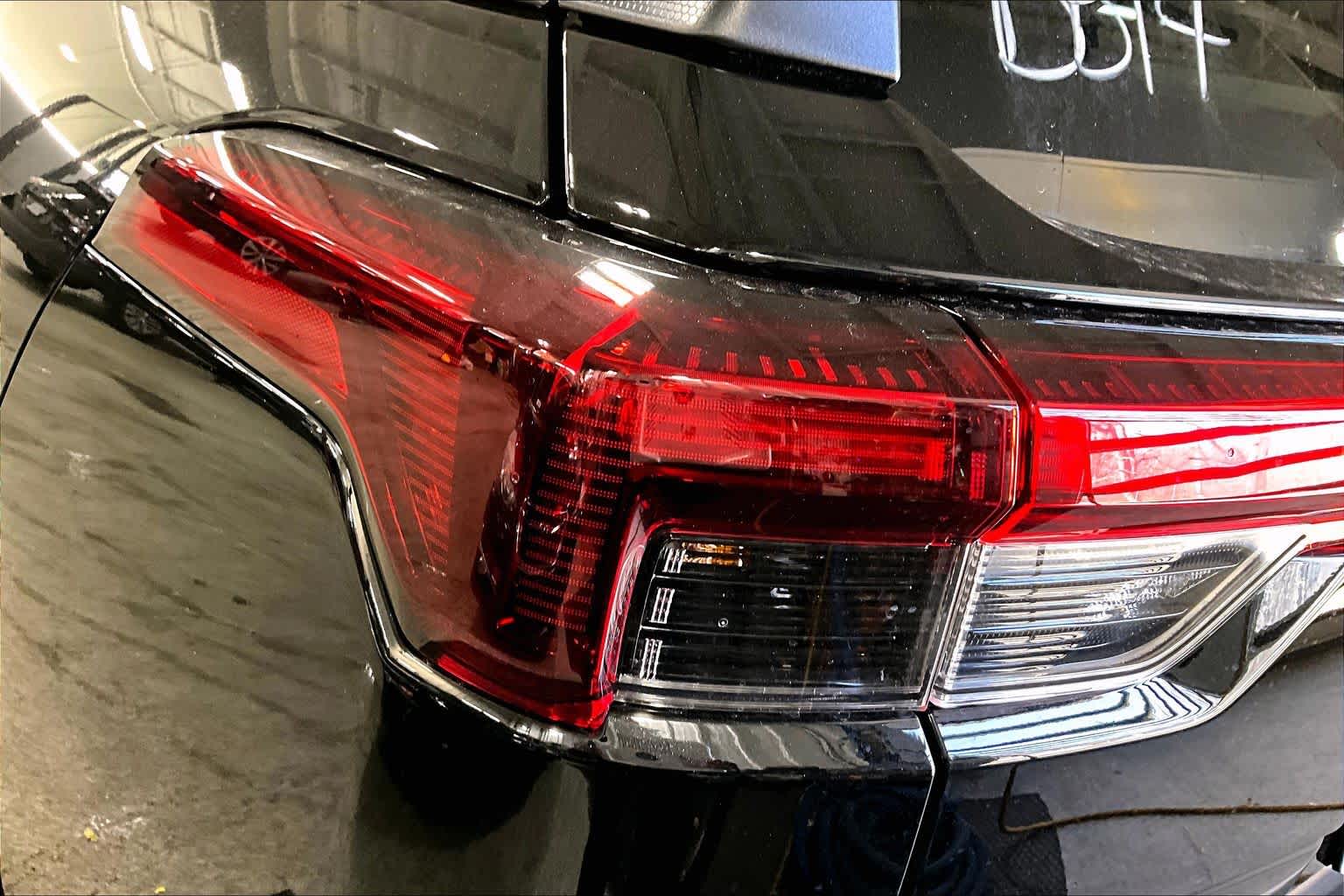 2026 Subaru Outback Premium - Photo 14
