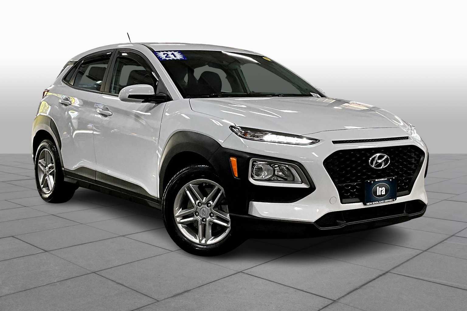 2021 Hyundai Kona SE photo 2