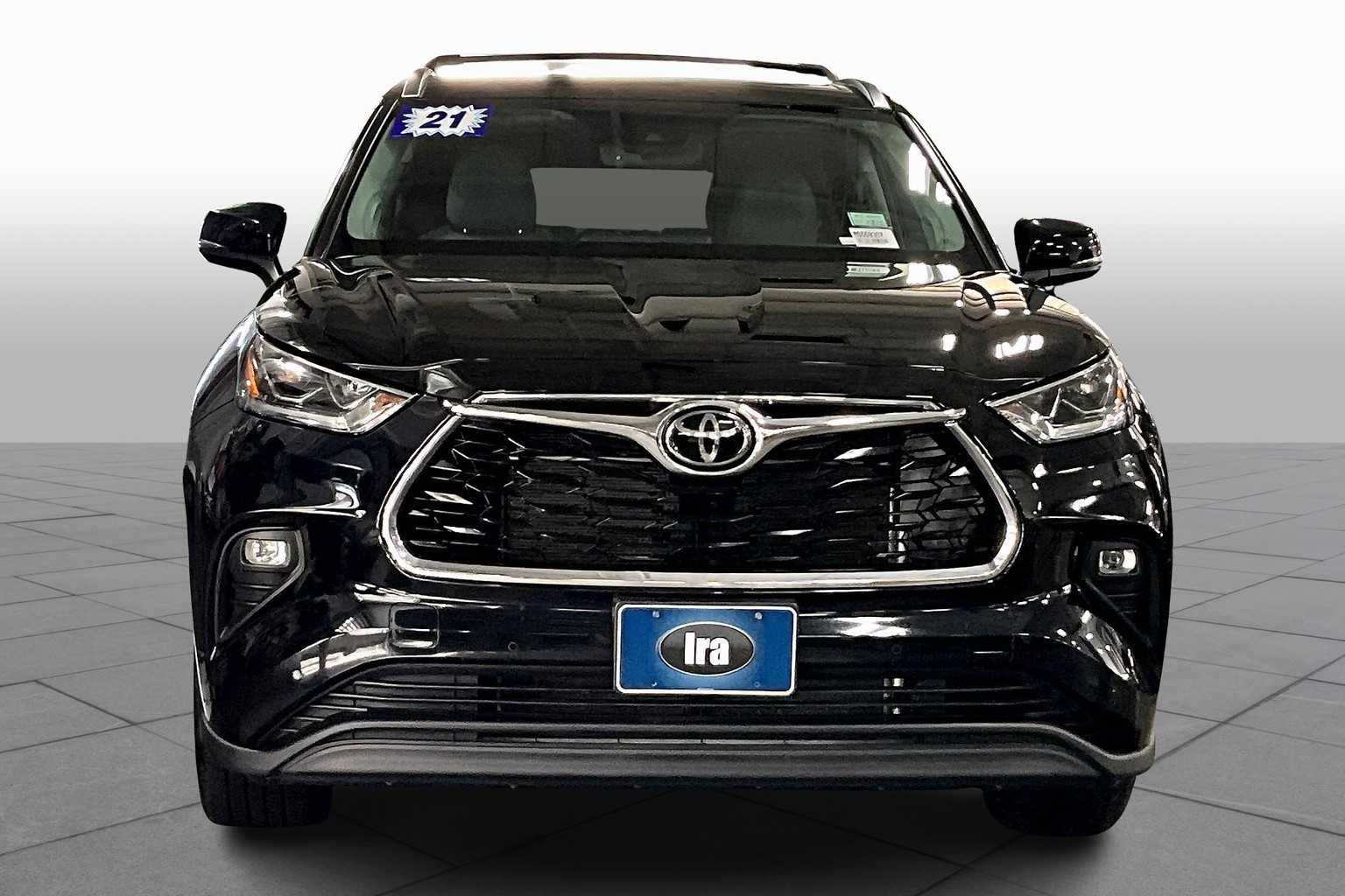 2021 Toyota Highlander Limited photo 3