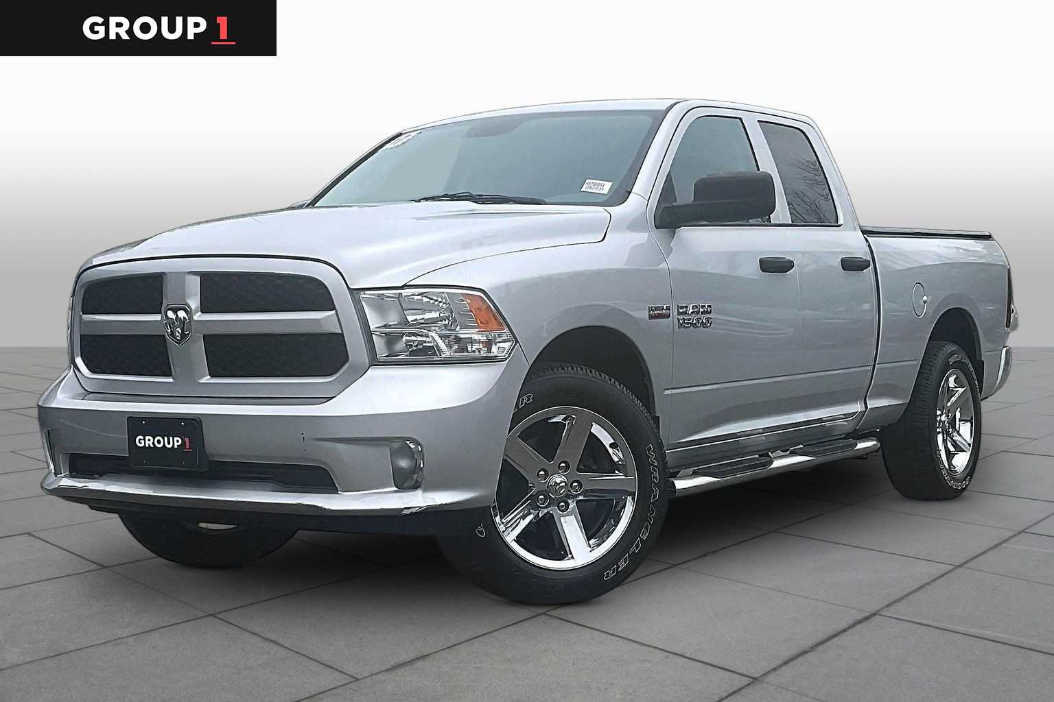 2017 RAM 1500 Express 4x4 Quad Cab 6'4's photo
