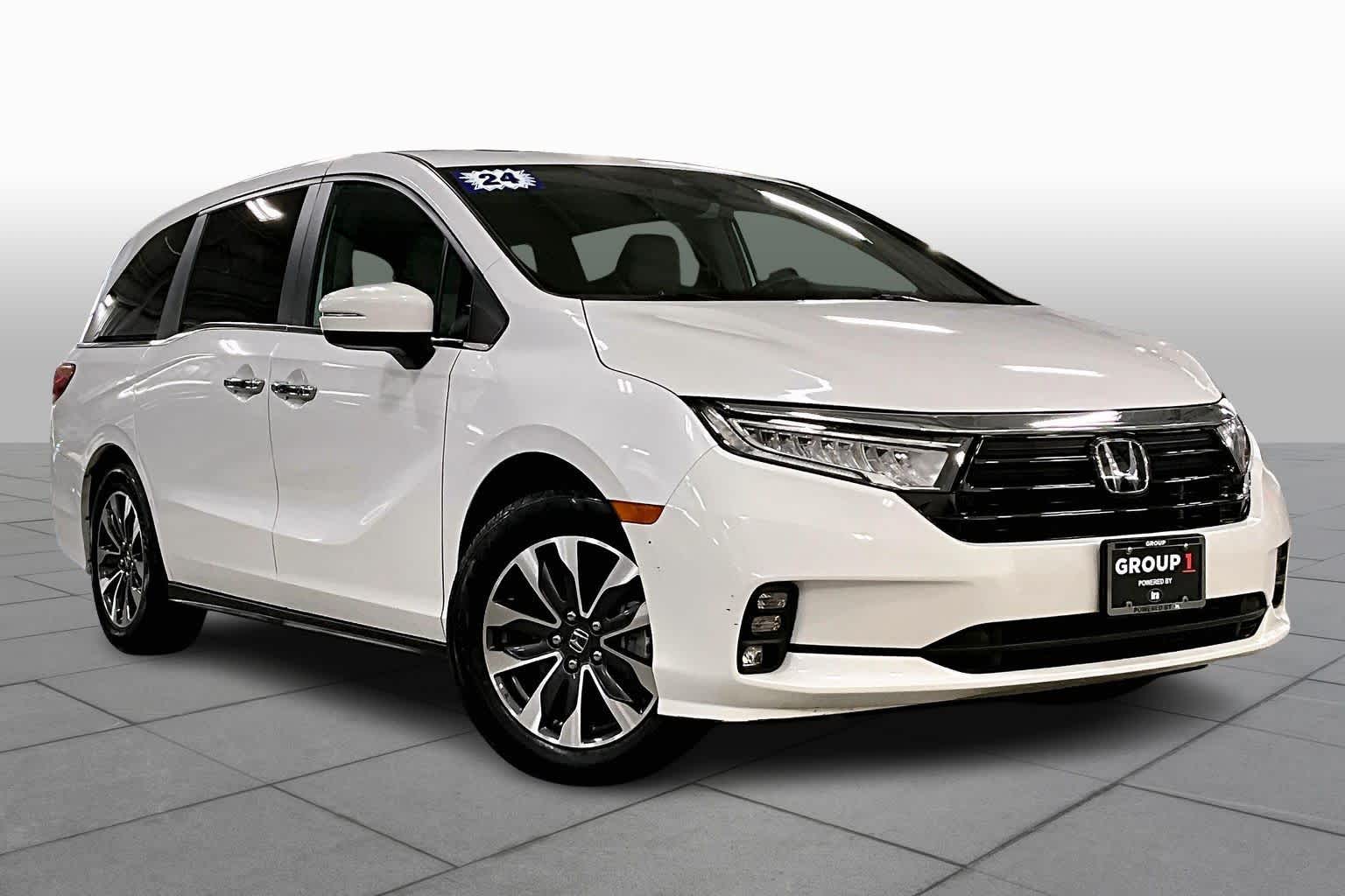 2024 Honda Odyssey EX-L photo 2