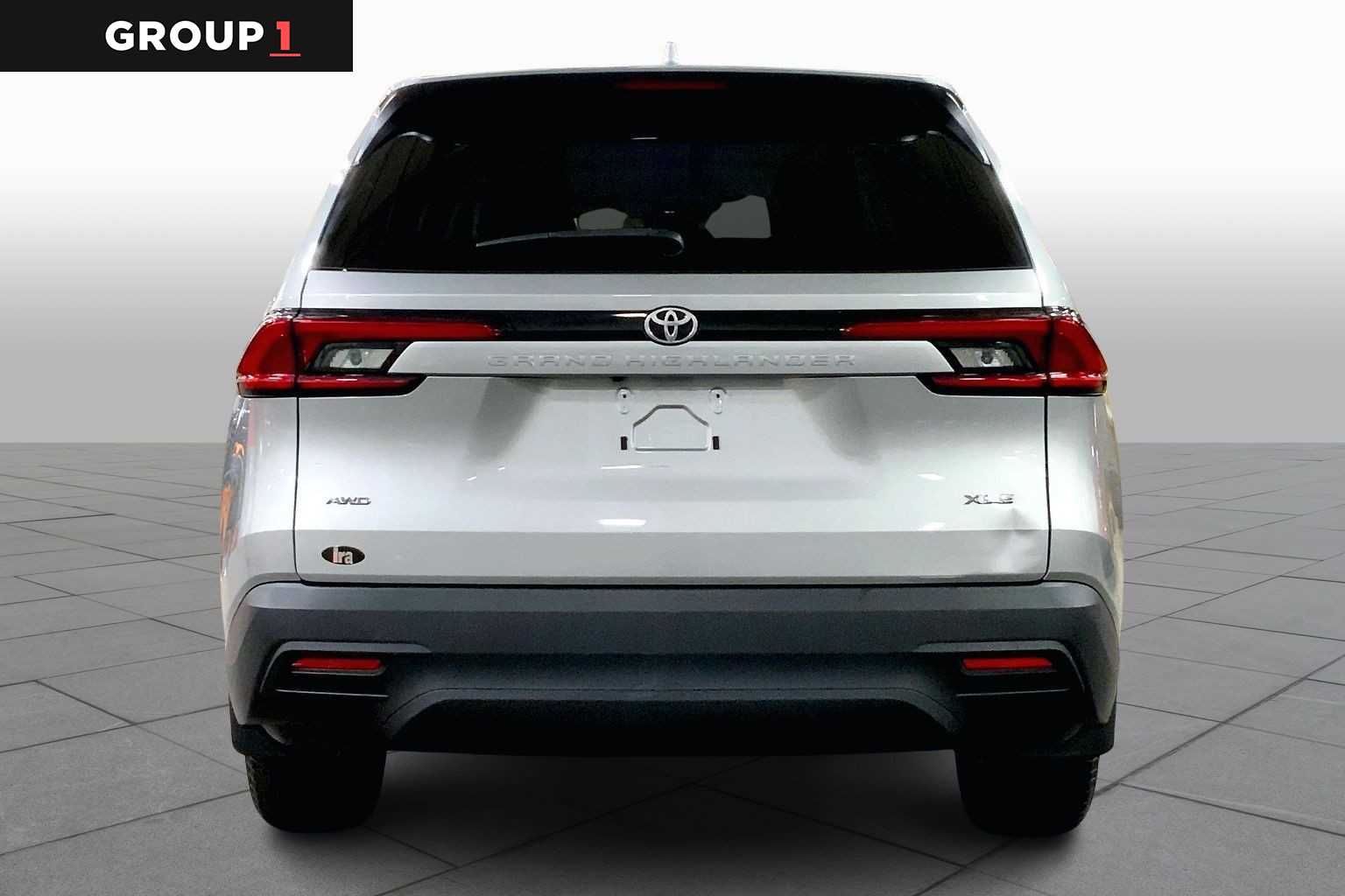 2024 Toyota Grand Highlander Limited photo 3