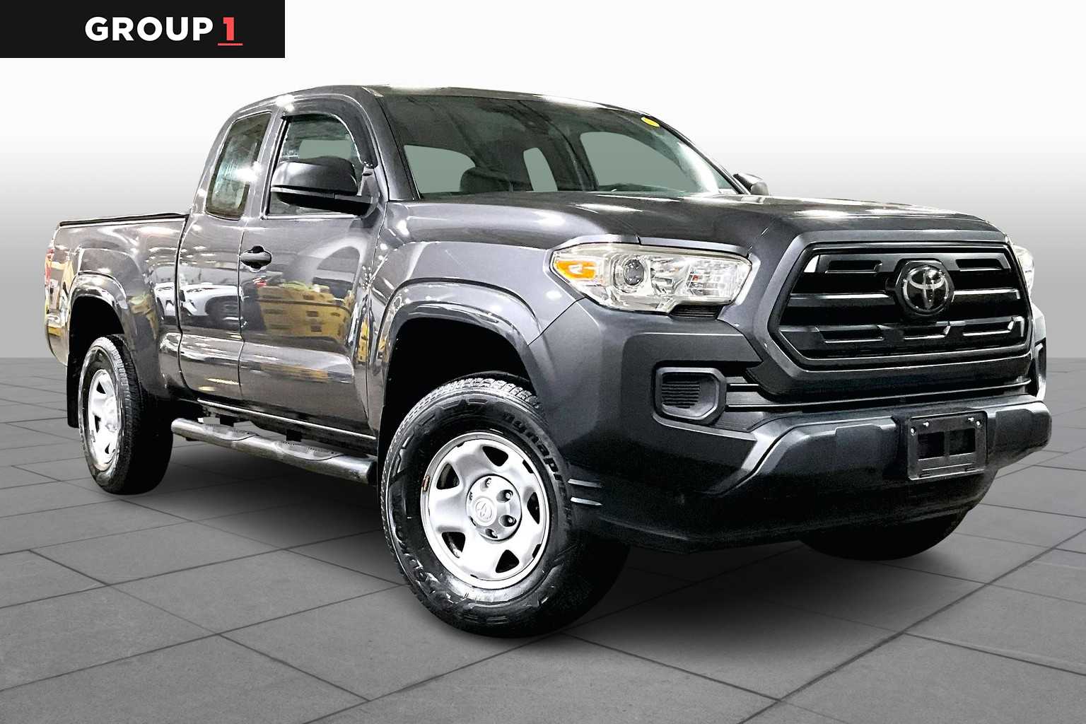 2018 Toyota Tacoma SR Access Cab photo 2