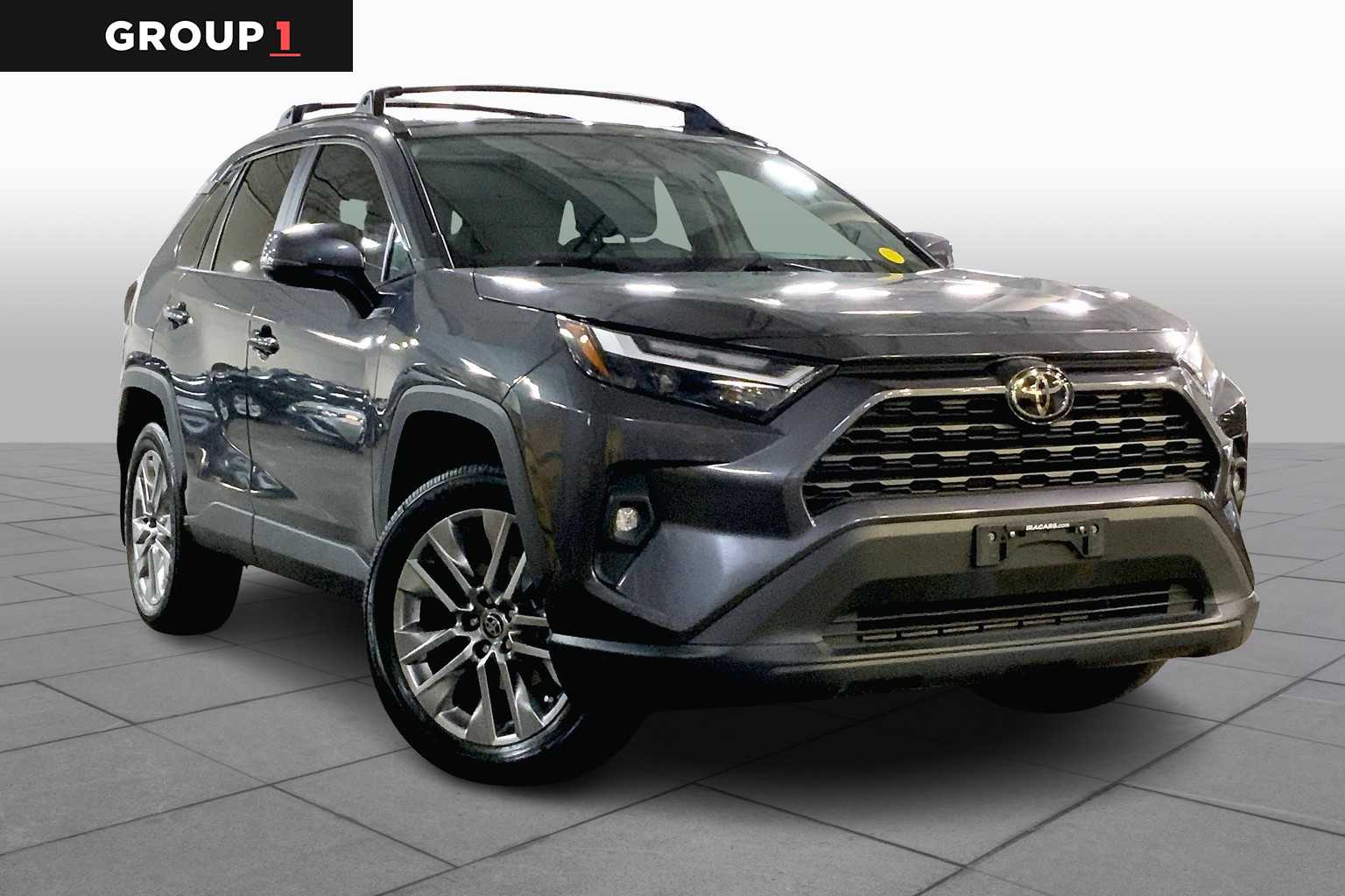 2023 Toyota RAV4 XLE Premium photo 2
