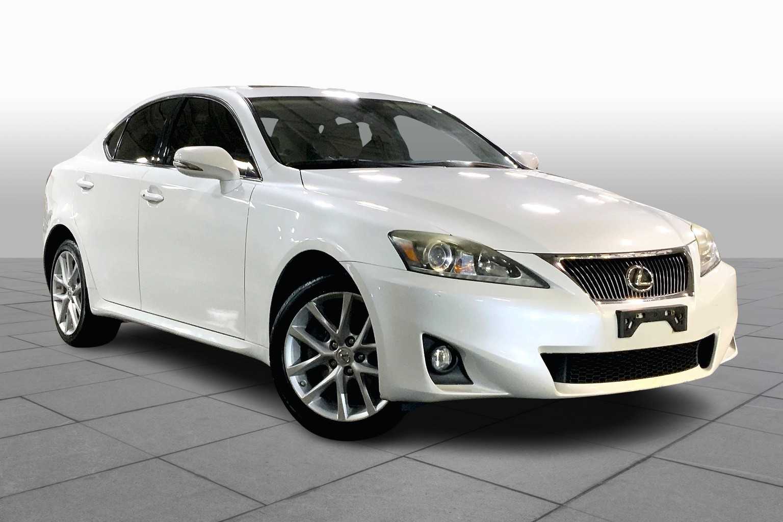 2013 Lexus IS 250 photo 2