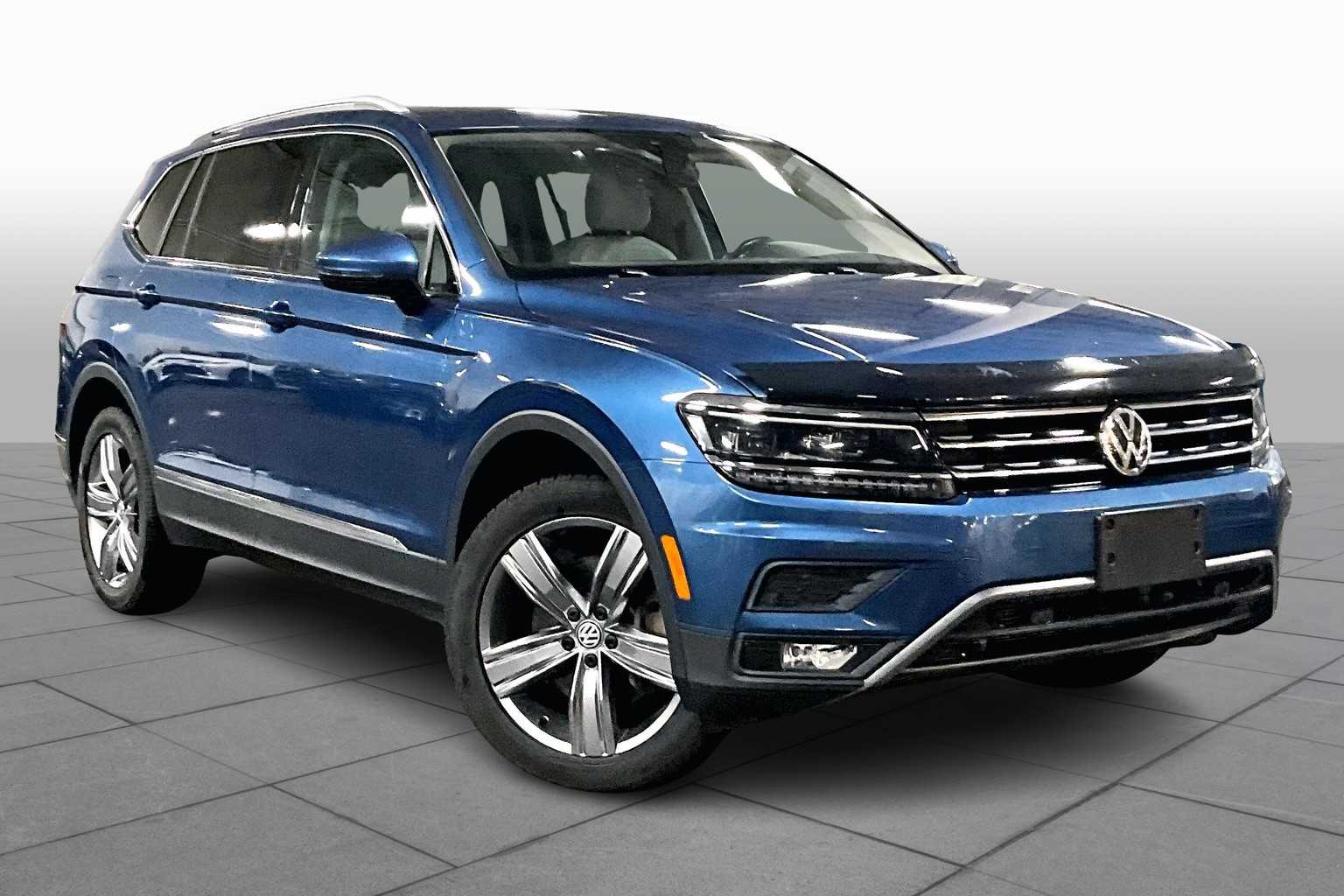 2019 Volkswagen Tiguan SEL Premium photo 2