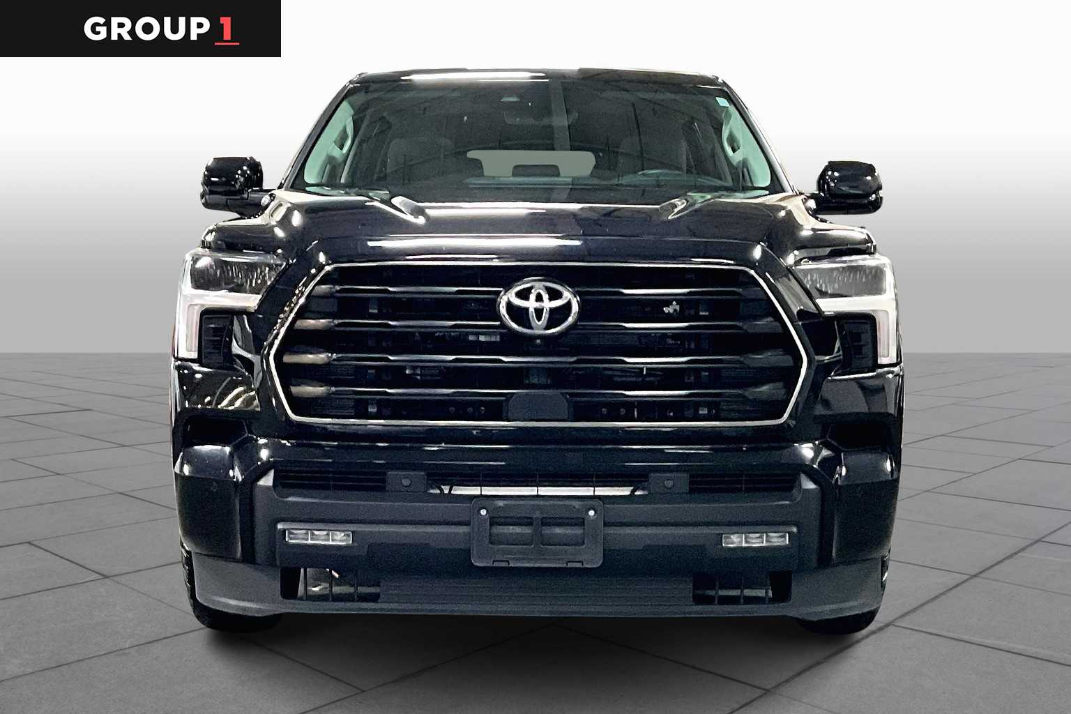 2023 Toyota Sequoia SR5 photo 3