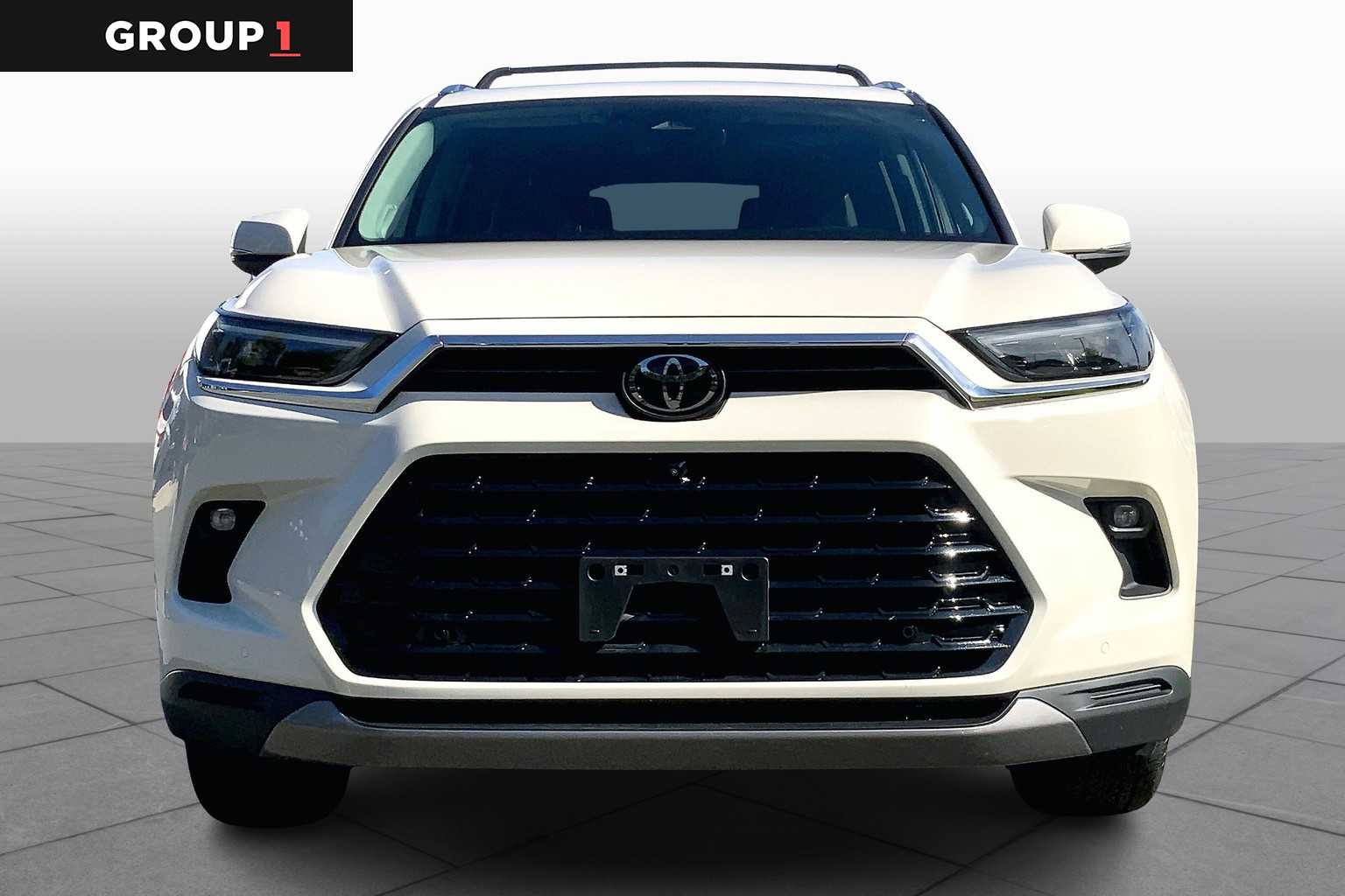 2024 Toyota Grand Highlander Limited photo 3