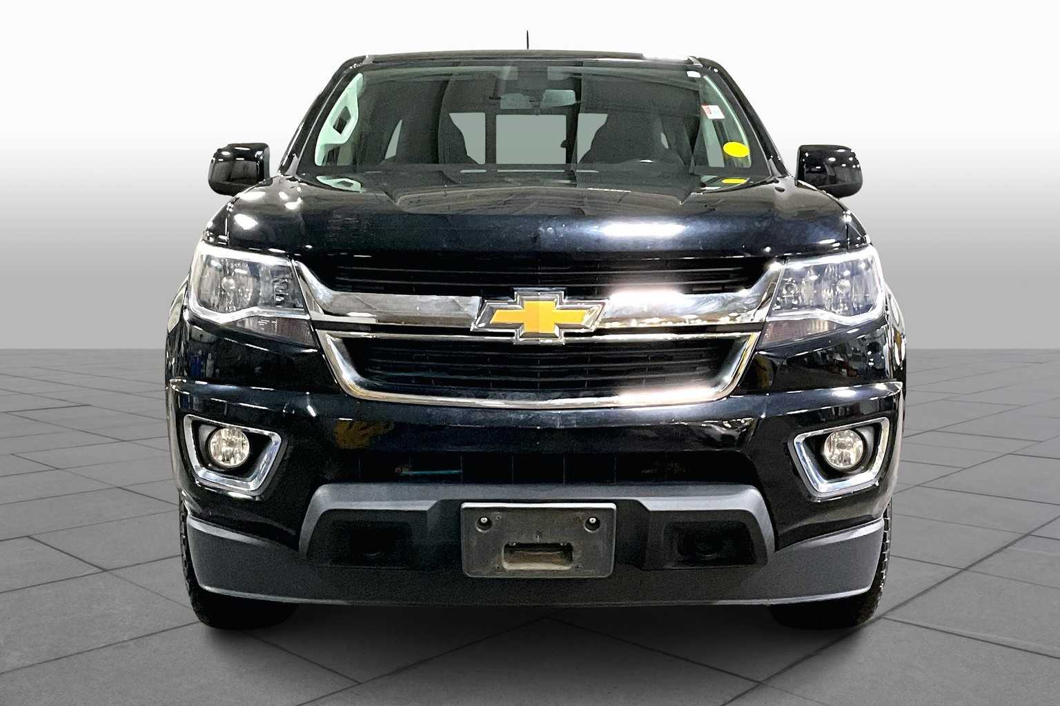 2016 Chevrolet Colorado LT photo 3