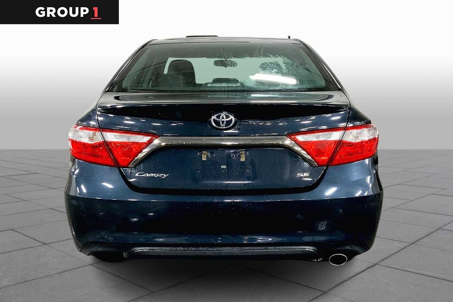 2017 Toyota Camry XLE XSE photo 4