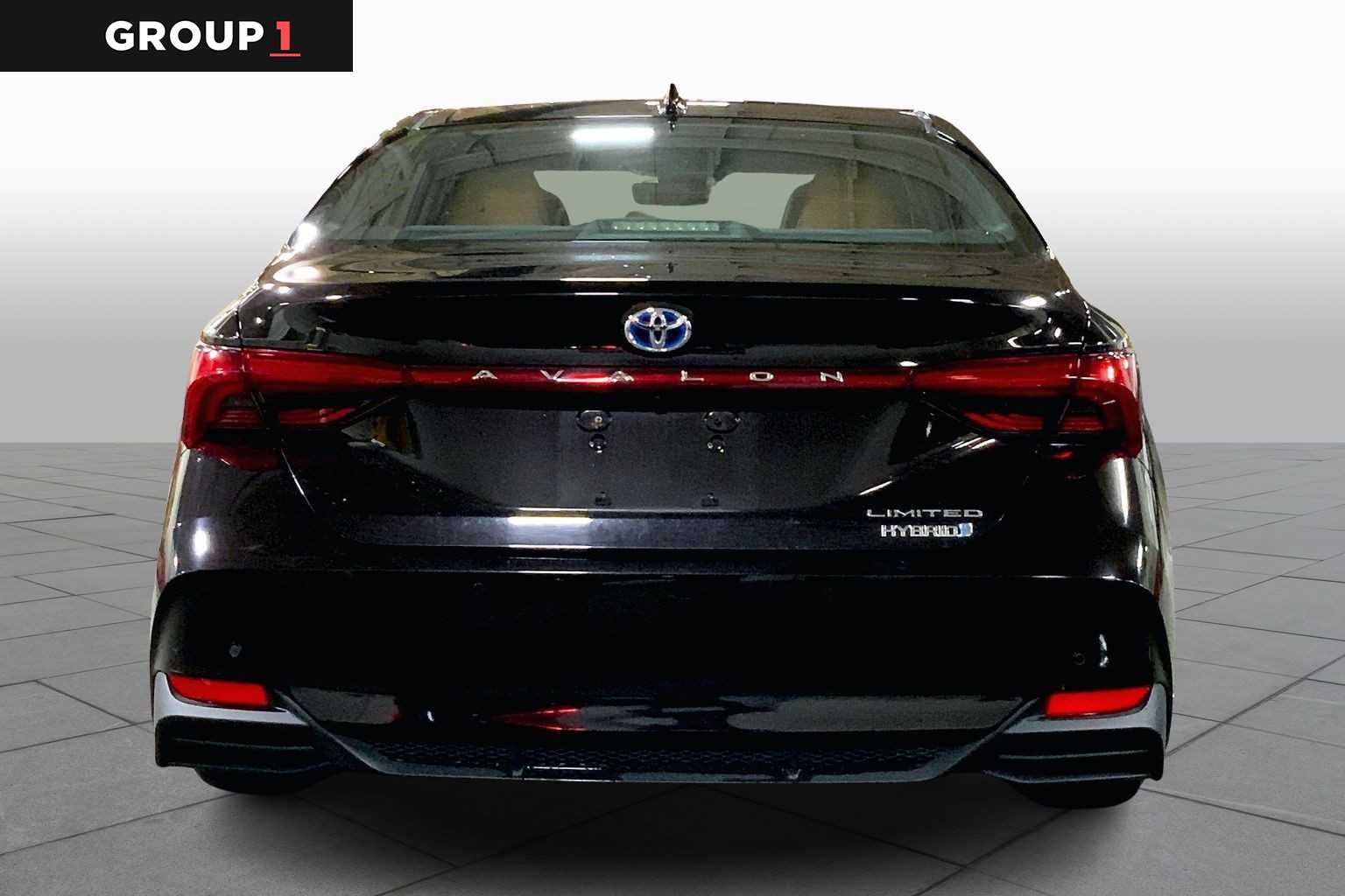 2019 Toyota Avalon Hybrid Limited photo 4