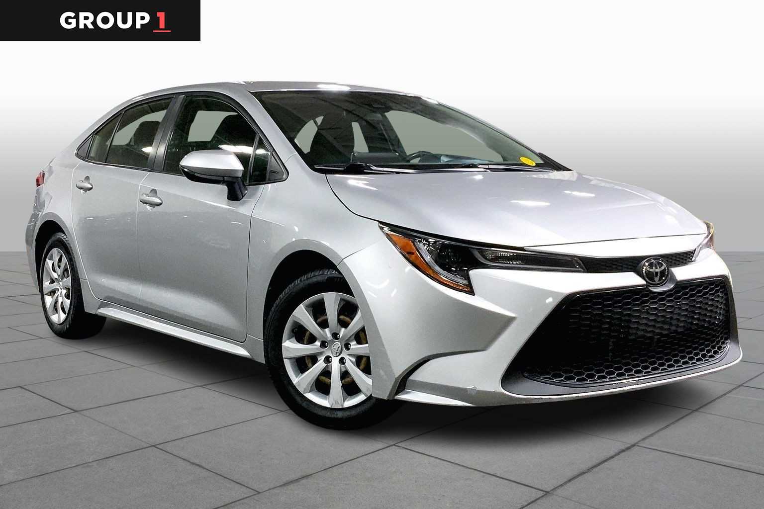 2020 Toyota Corolla LE photo 2