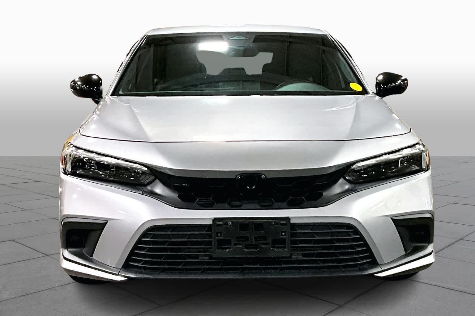 2023 Honda Civic Sport Hatchback photo 3