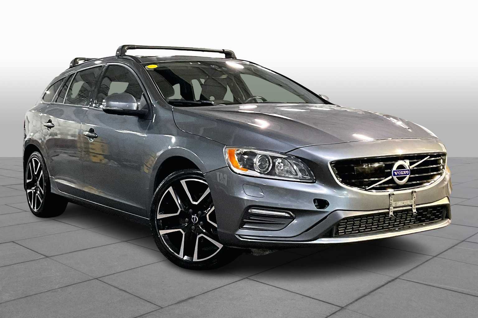 2018 Volvo V60 photo 2