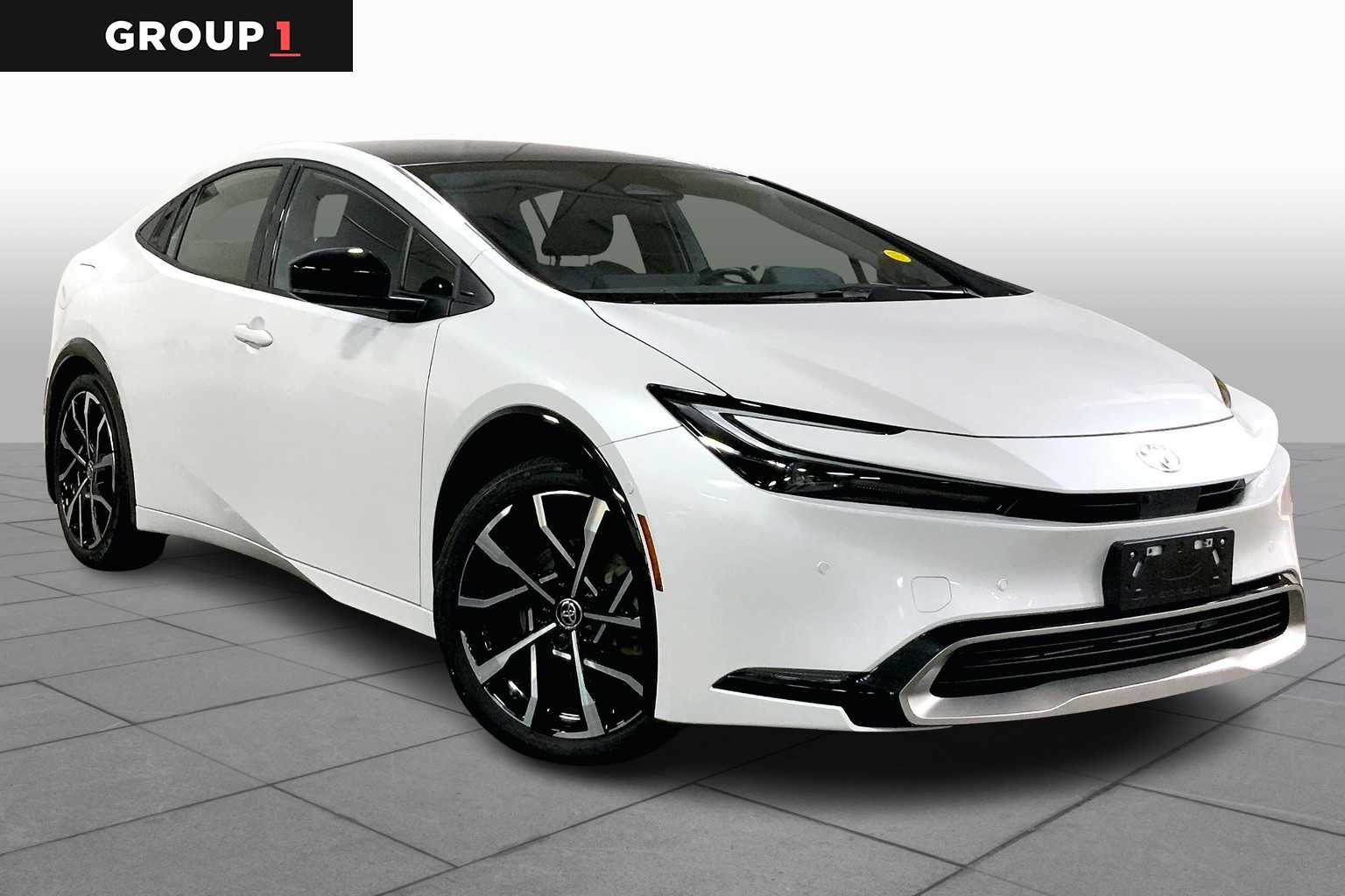 2024 Toyota Prius Prime XSE Premium photo 2