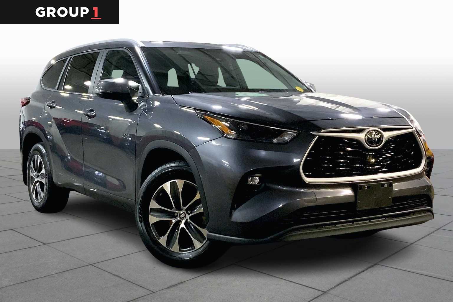 2023 Toyota Highlander Limited Platinum XLE XSE photo 2