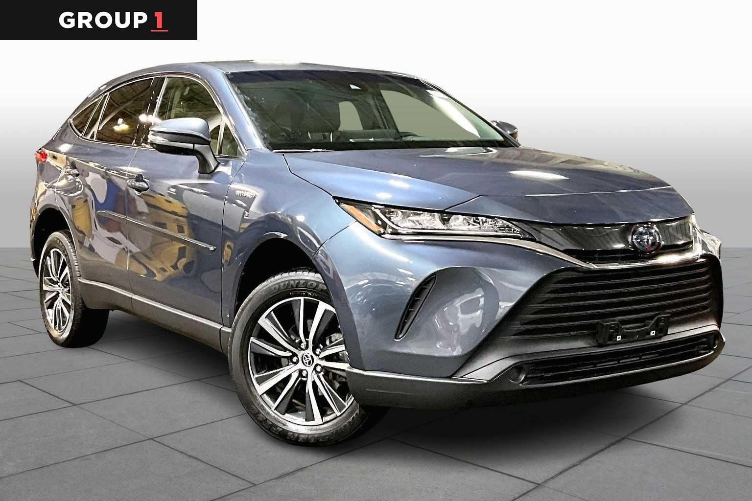 2021 Toyota Venza LE photo 2