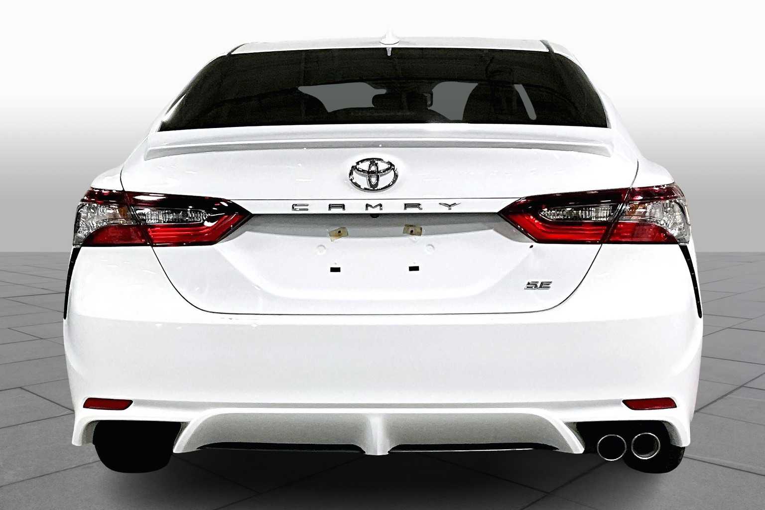 2021 Toyota Camry SE photo 4