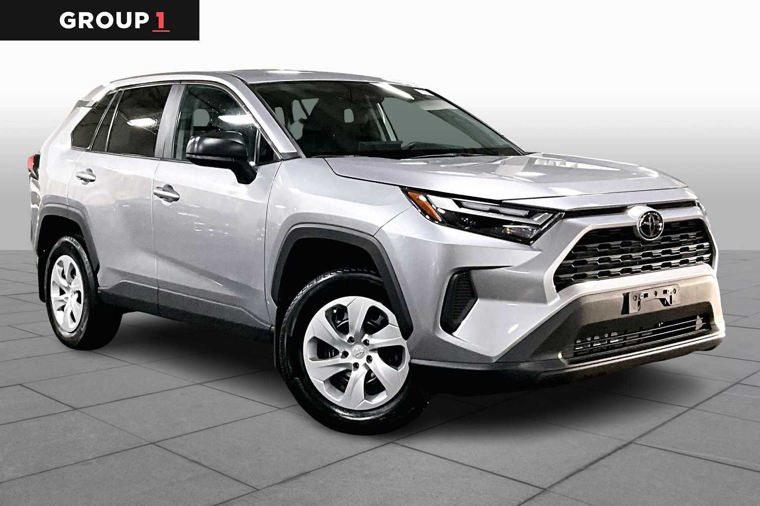 2023 Toyota RAV4 LE photo 2