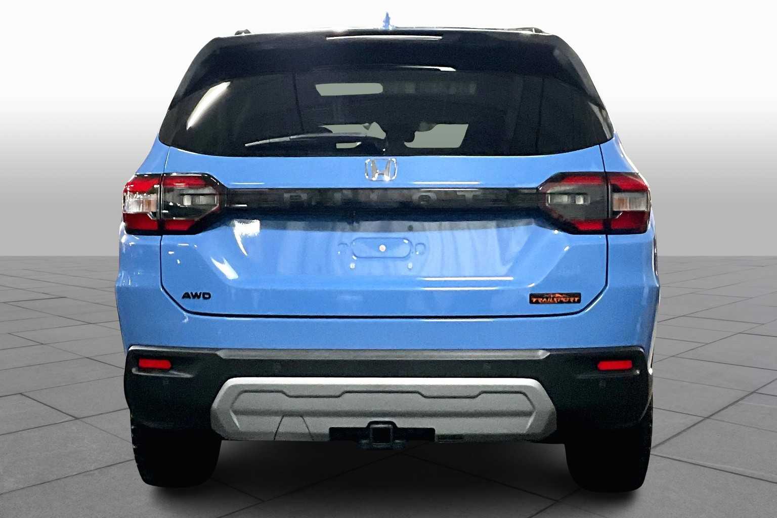 2025 Honda Pilot TrailSport photo 4