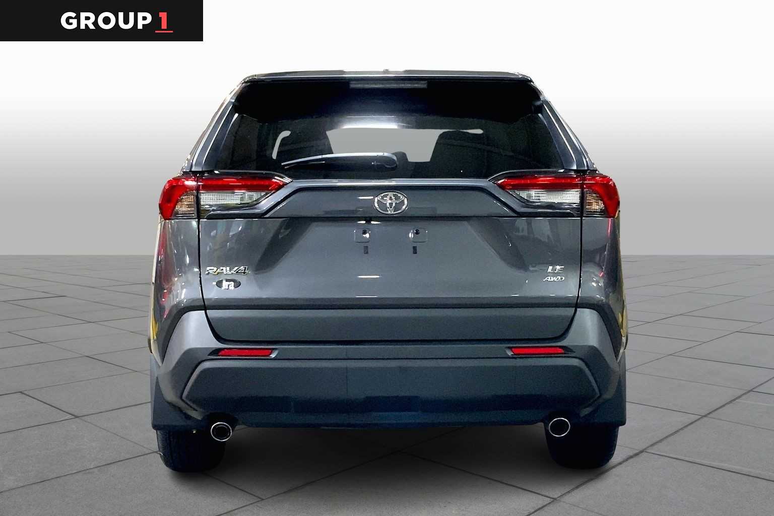 2023 Toyota RAV4 LE photo 4