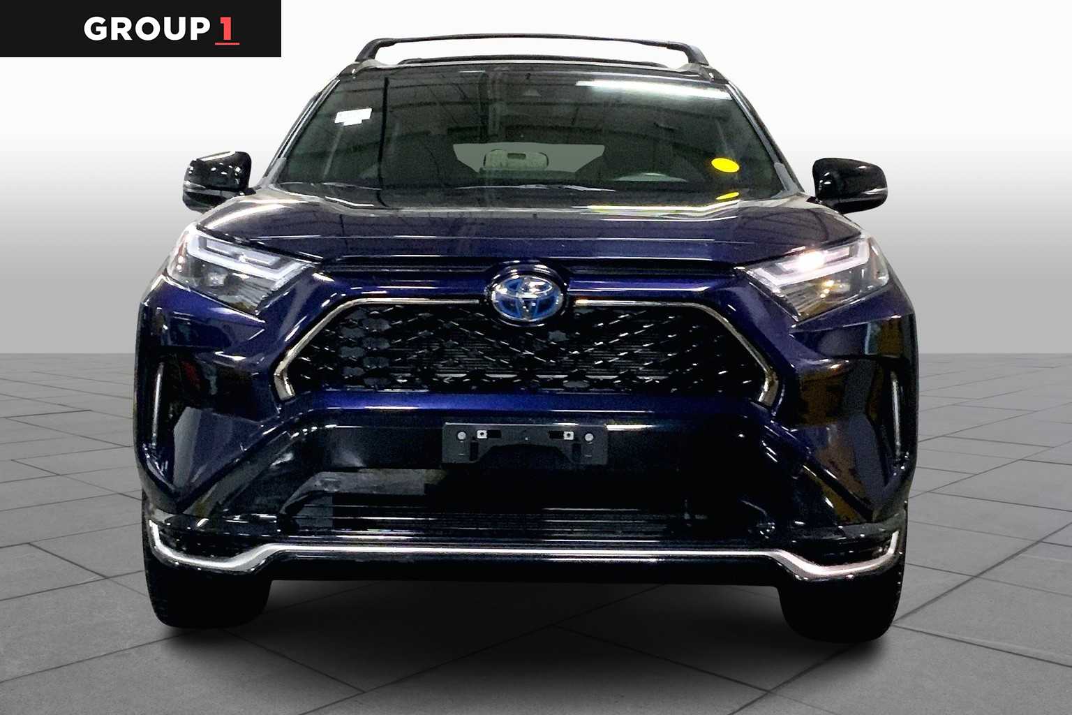 2022 Toyota RAV4 Prime XSE photo 3