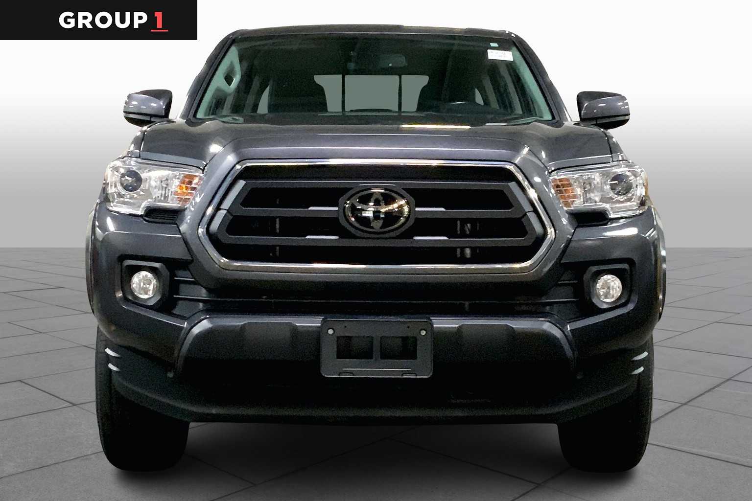 2023 Toyota Tacoma SR5 Double Cab V6 photo 3