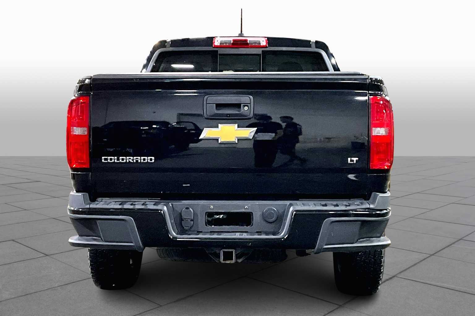2016 Chevrolet Colorado LT photo 4