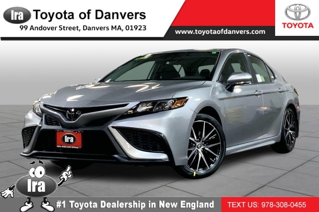 2023 Toyota Camry SE's photo