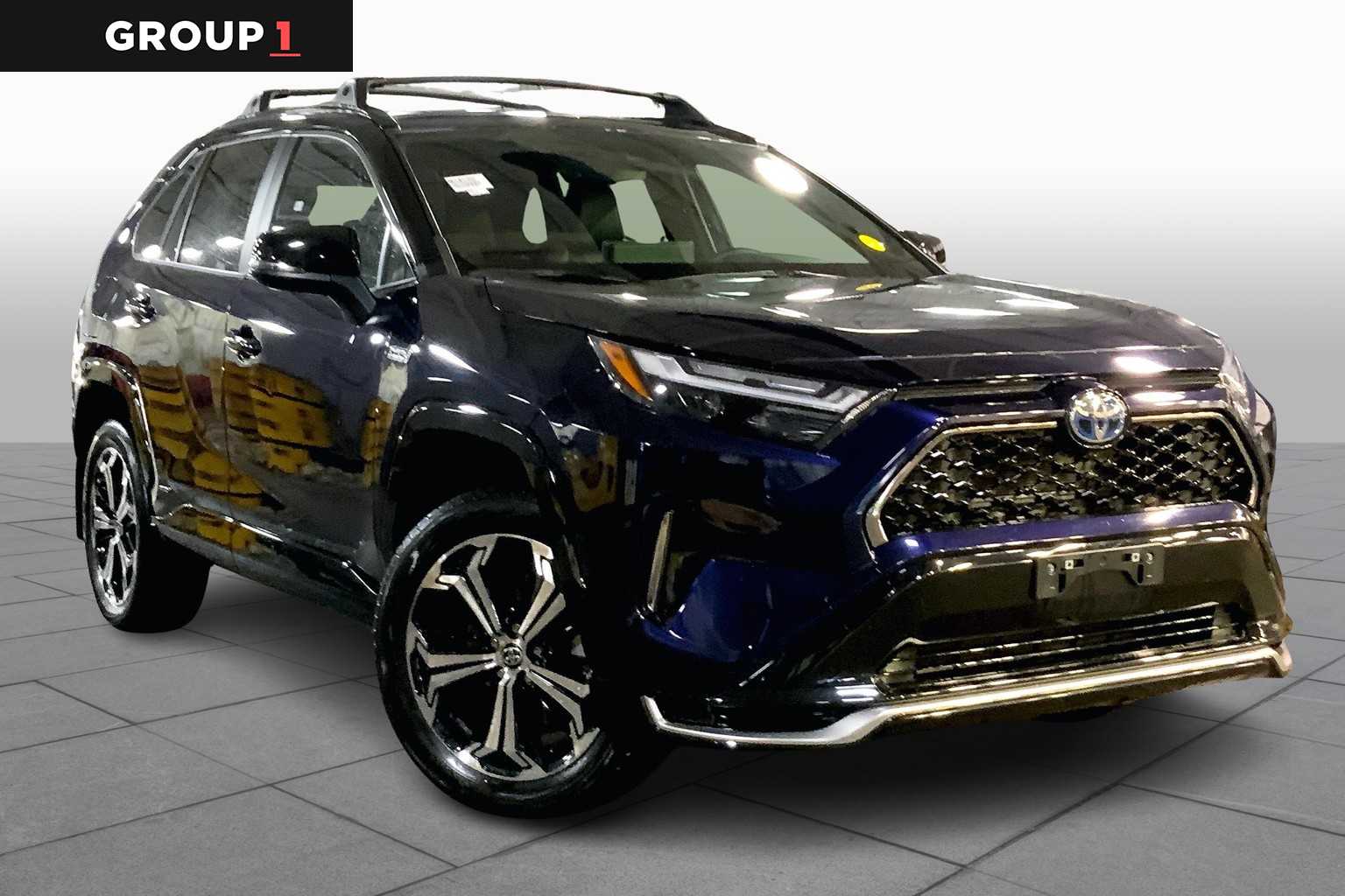 2022 Toyota RAV4 Prime XSE photo 2