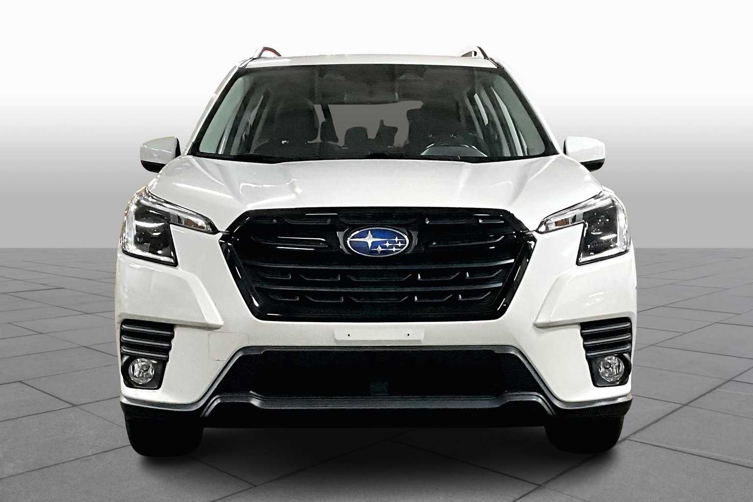 2022 Subaru Forester Premium photo 3