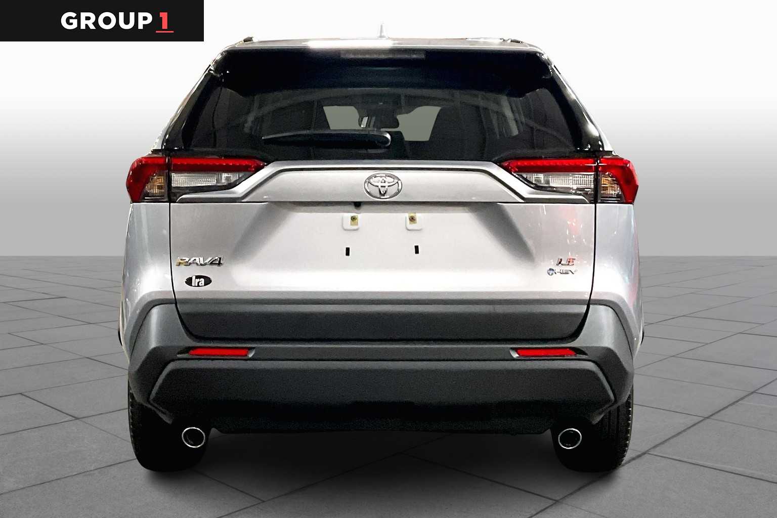 2025 Toyota RAV4 LE photo 3
