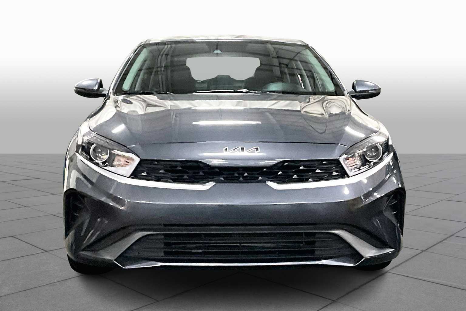 2024 Kia Forte LXS photo 3