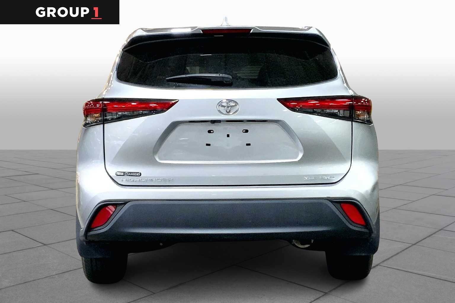 2022 Toyota Highlander XLE photo 4