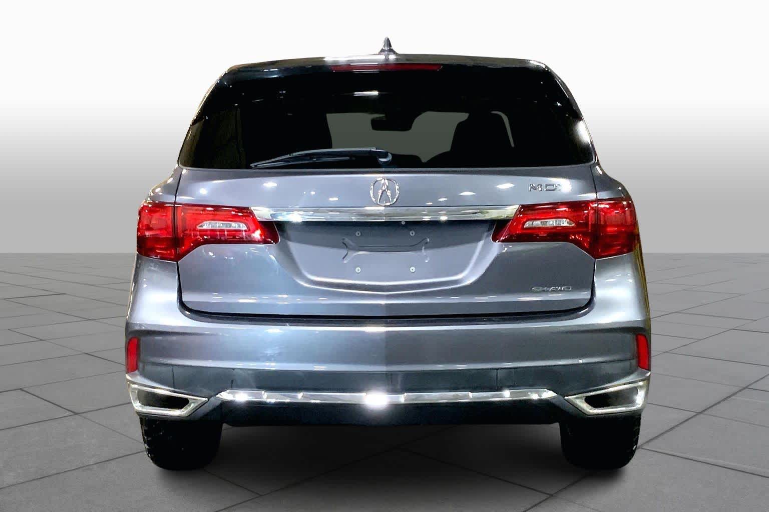 2018 Acura MDX SH-AWD photo 4