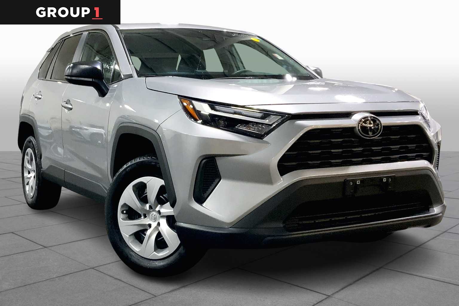 2023 Toyota RAV4 LE photo 2