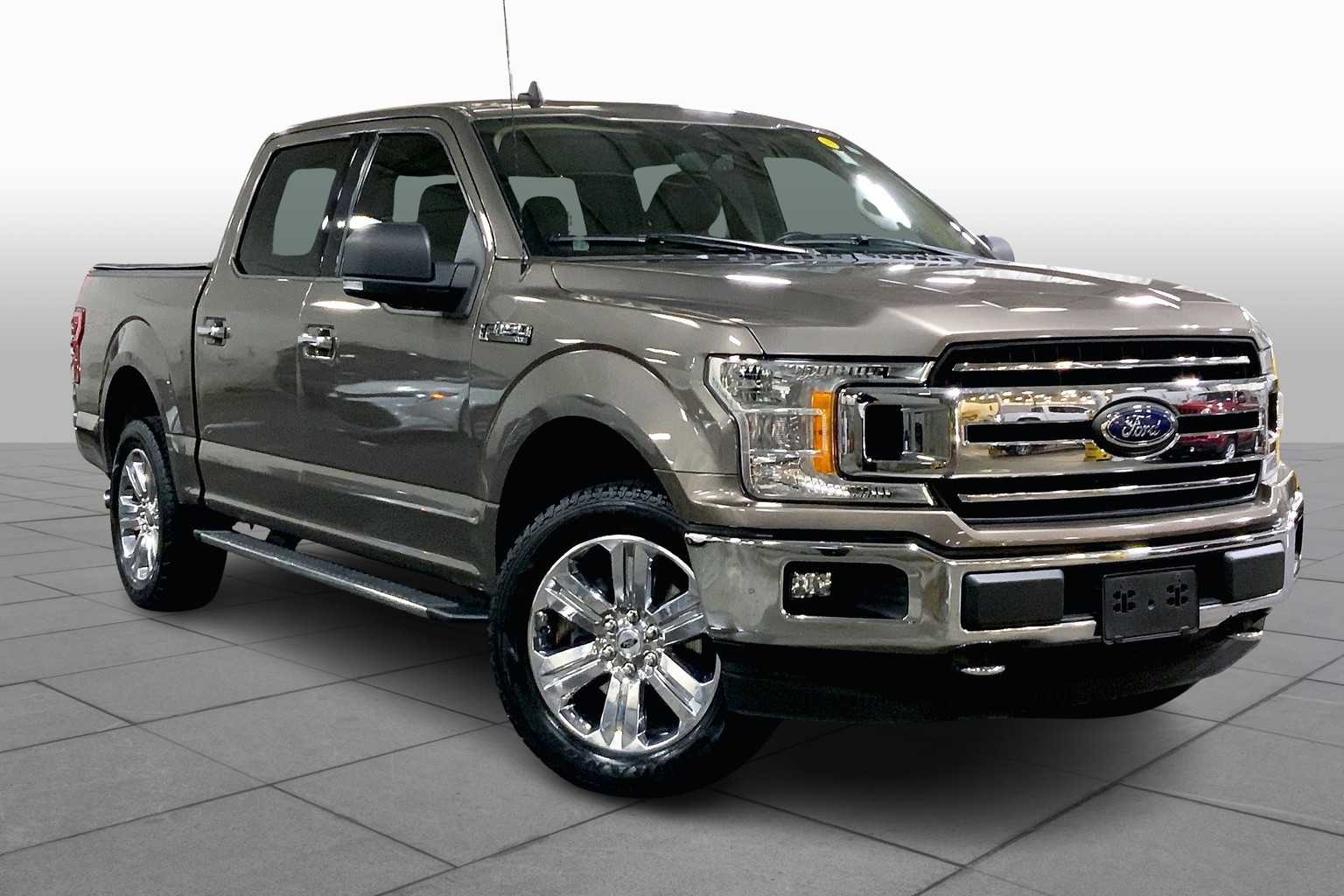 2019 Ford F-150 XLT photo 2