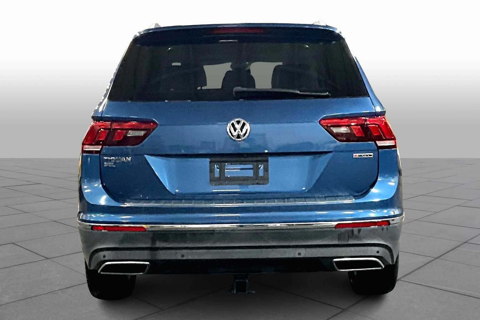2019 Volkswagen Tiguan SEL Premium photo 4