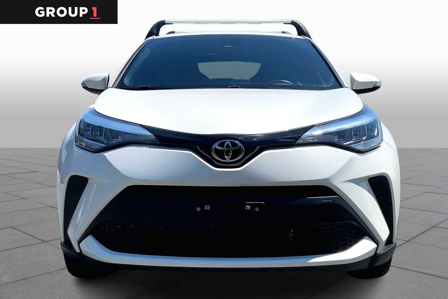 2021 Toyota C-HR XLE photo 3
