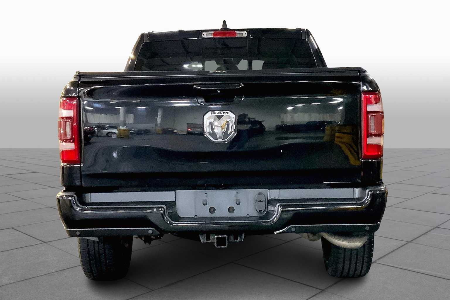 2019 Ram 1500 Laramie photo 4