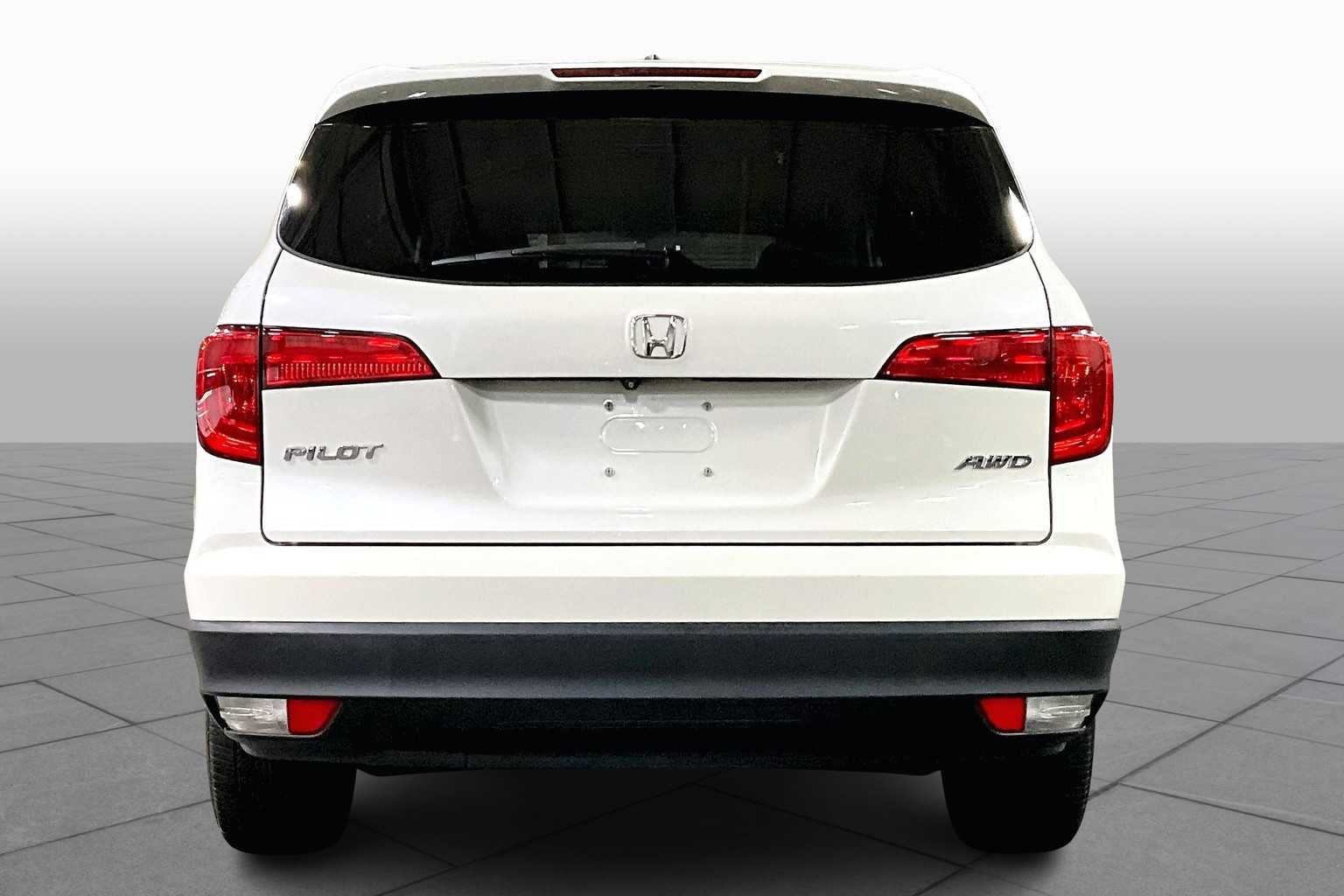2016 Honda Pilot EX photo 4
