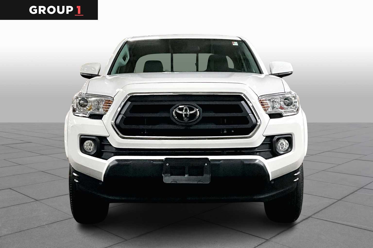 2022 Toyota Tacoma SR5 photo 3