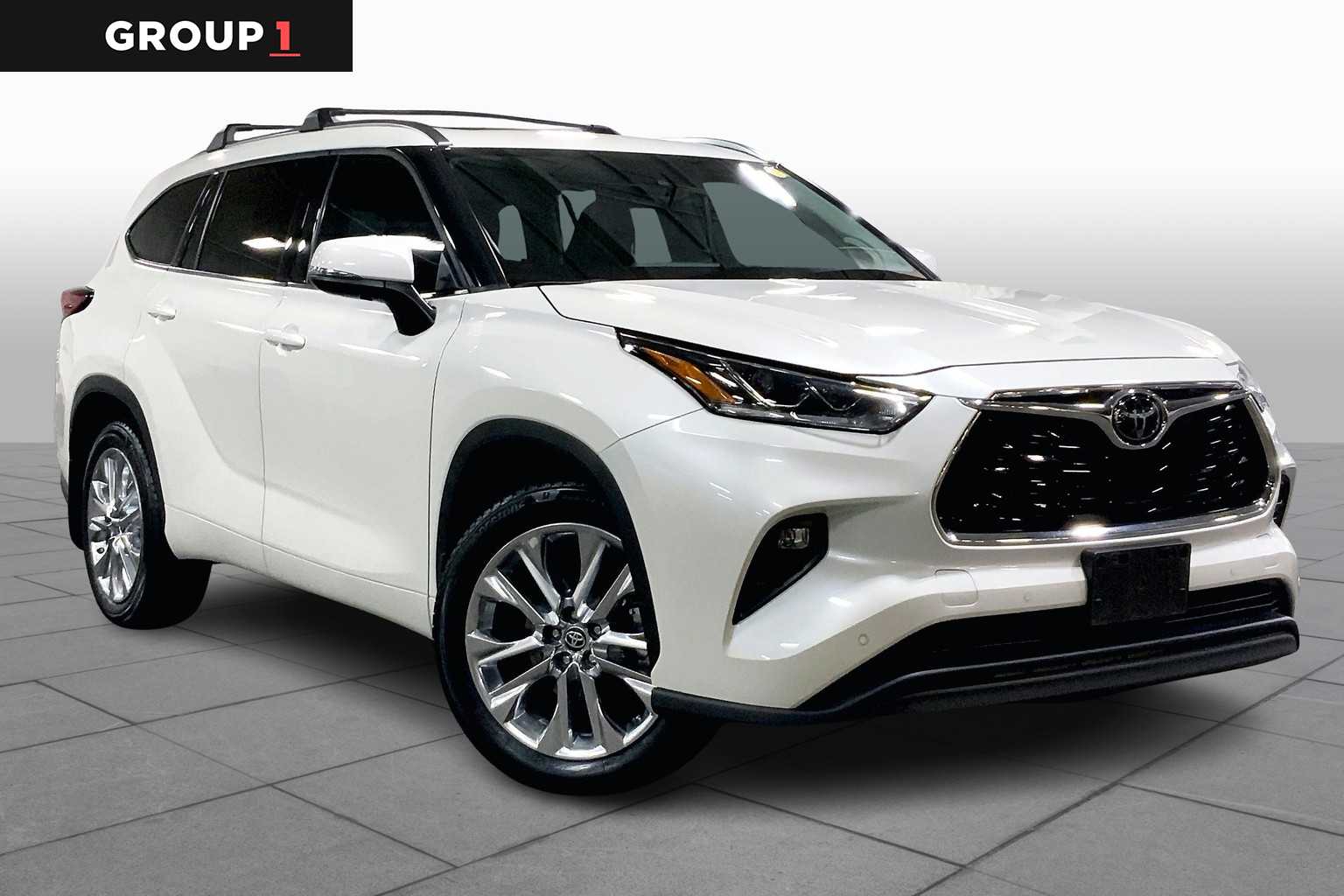 2021 Toyota Highlander Limited photo 2