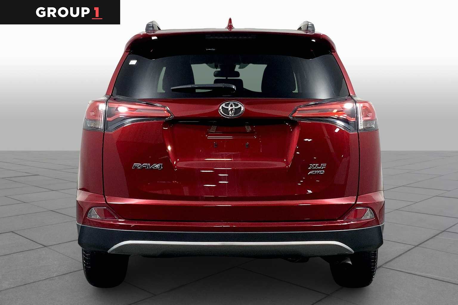 2018 Toyota RAV4 XLE photo 4